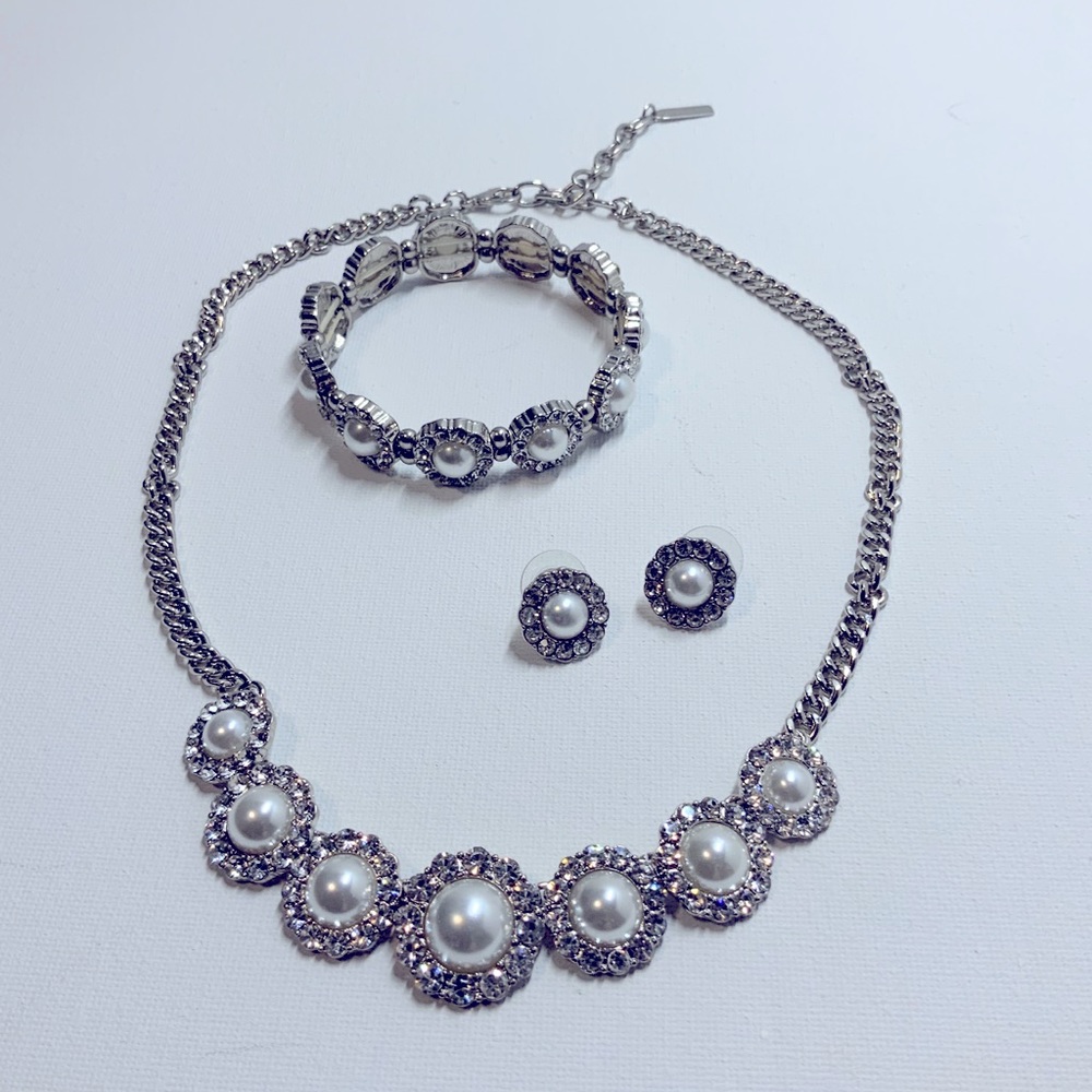 Necklace, Bracelet & Earrings Set